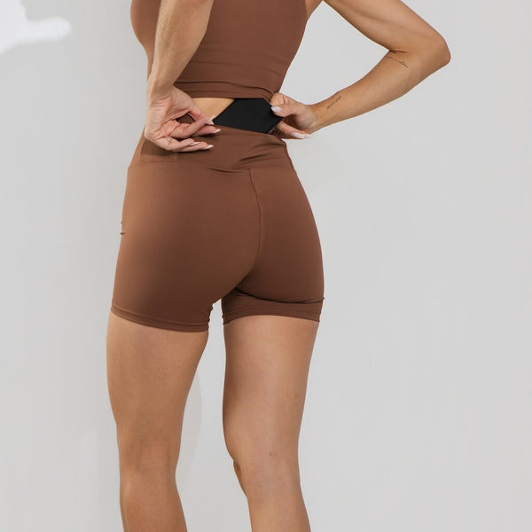 Short Fitness Bolso com Ziper Cos Poliamida Premium Marrom SH821