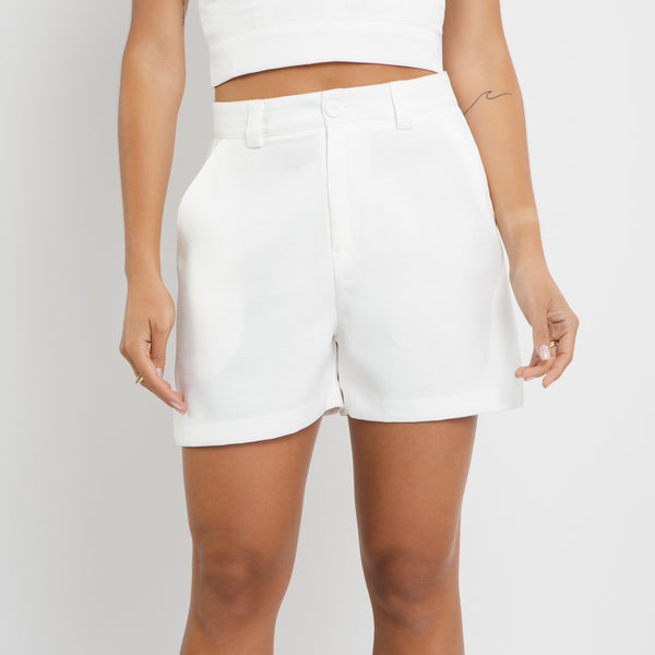 Bermuda Feminina de Alfaiataria com Elastano-corte Reto BD217