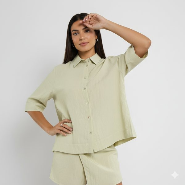 Camisa Feminina de Viscose – Alfaiataria Leve e Caimento Solto CT865