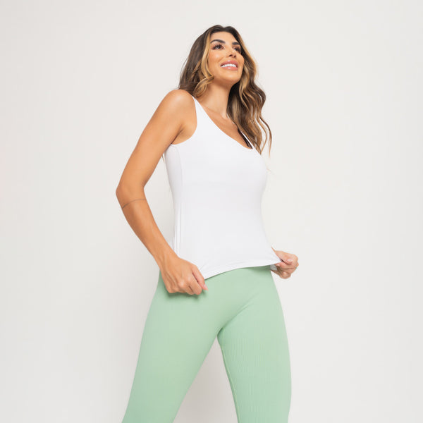 Camiseta Fitness Branco Basic Decotada  CT837