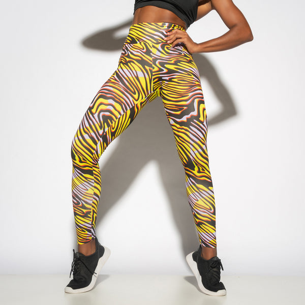 Legging Fitness Estampada Digital Fundo Colorido LG2019